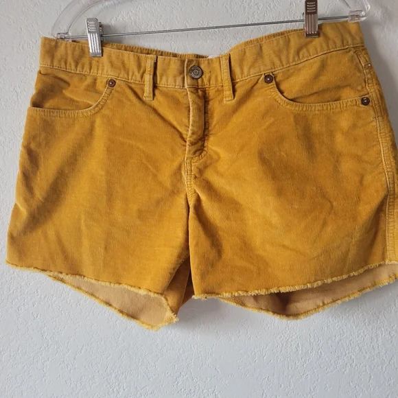 Gap Women's Courduroy Shorts Size 12 - Picture 2 of 9